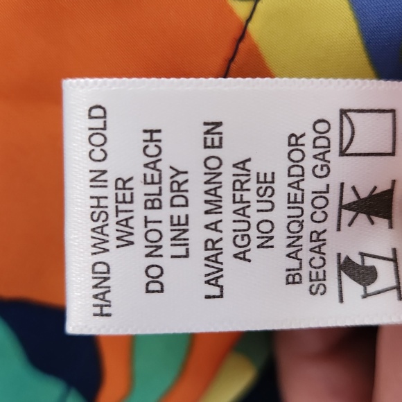 COLORFUL ☆ CAMO PRINT ☆ BOXY STYLE ☆ SATIN TOP ☆ NWT - Picture 10 of 10